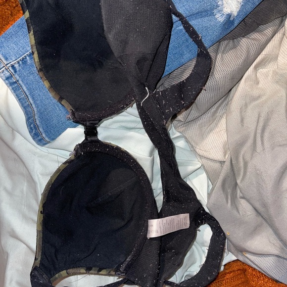Camo bra - Picture 2 of 3